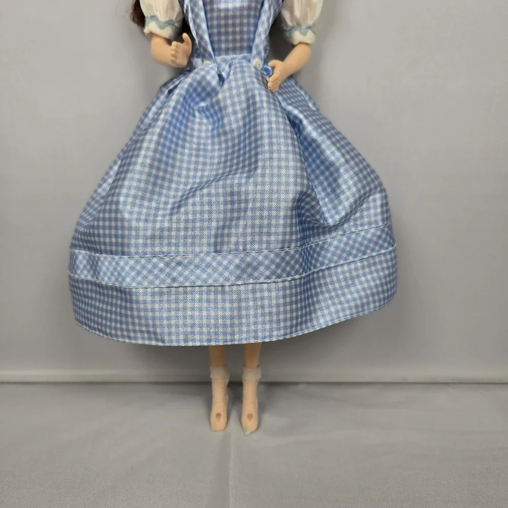 VTG The Wizard of Oz Dorothy Barbie Doll Mattel‎ 1999 Working Talks & Lights Up